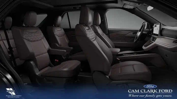Ford Explorer 2026 photo 4