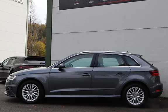Audi A3 2016 photo 5