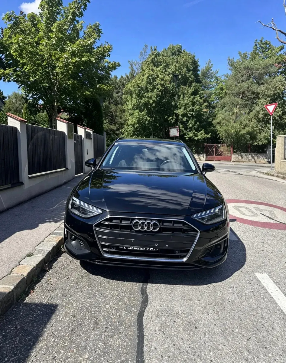 Audi A4 2020 photo 2