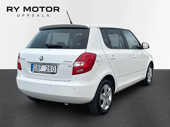 Skoda Fabia 2014 photo 4