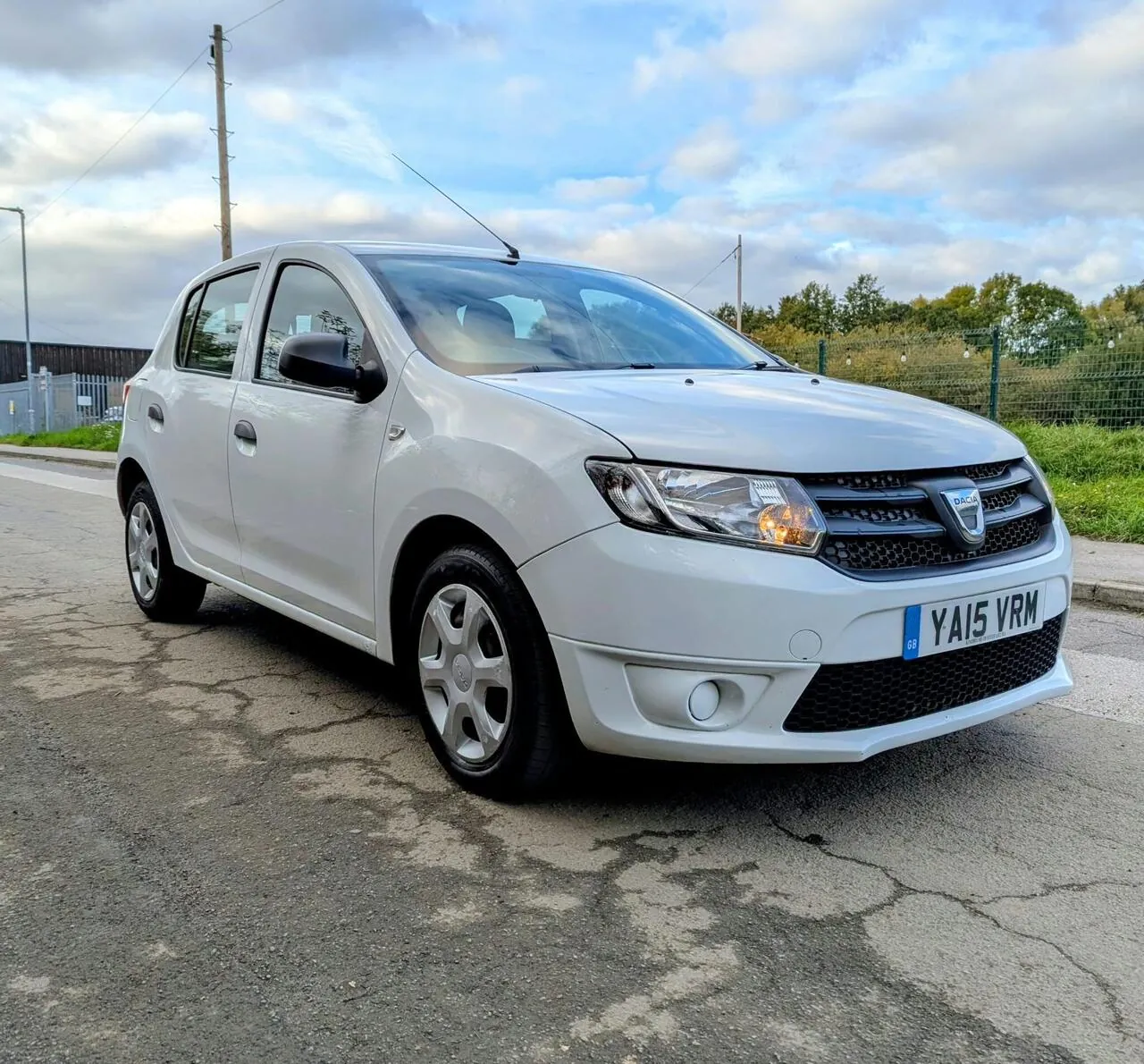 Dacia Sandero 2015 photo 2