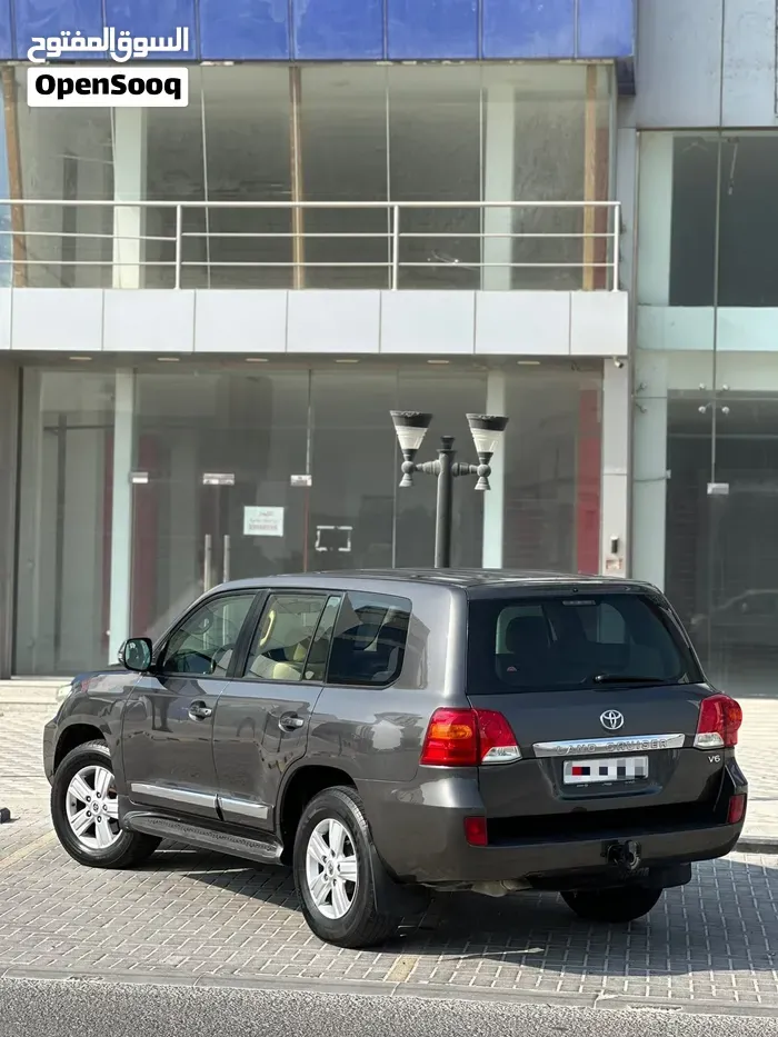 Toyota Land Cruiser 2013 photo 3