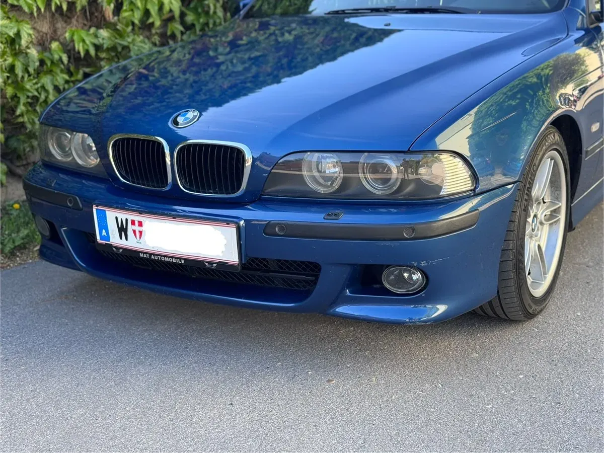 BMW 5 Series 2002 photo 2