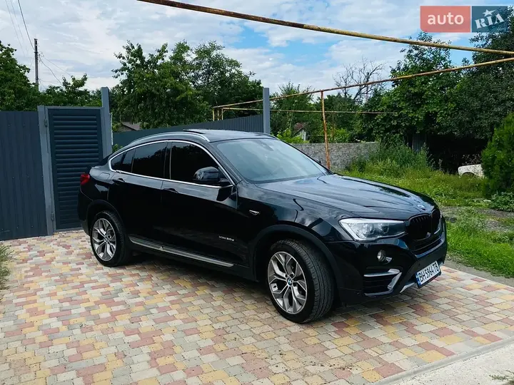 BMW X4 2016 photo 2