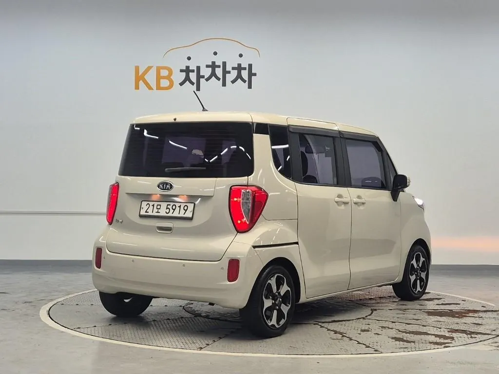 Kia Ray 2013 photo 3