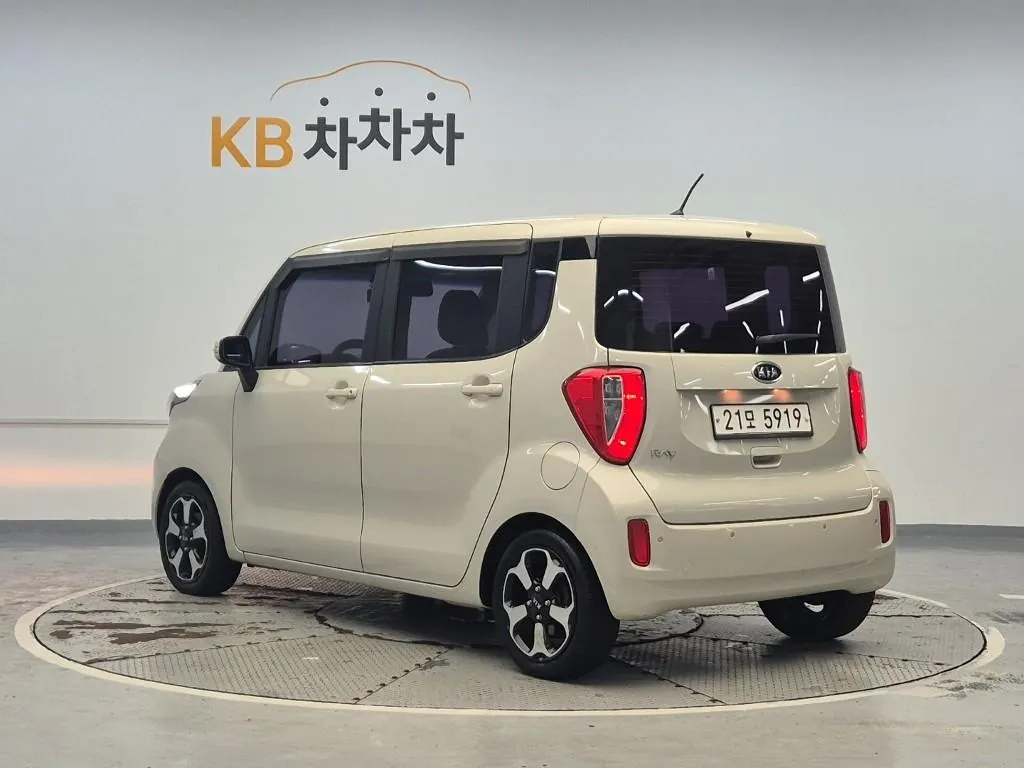 Kia Ray 2013 photo 2