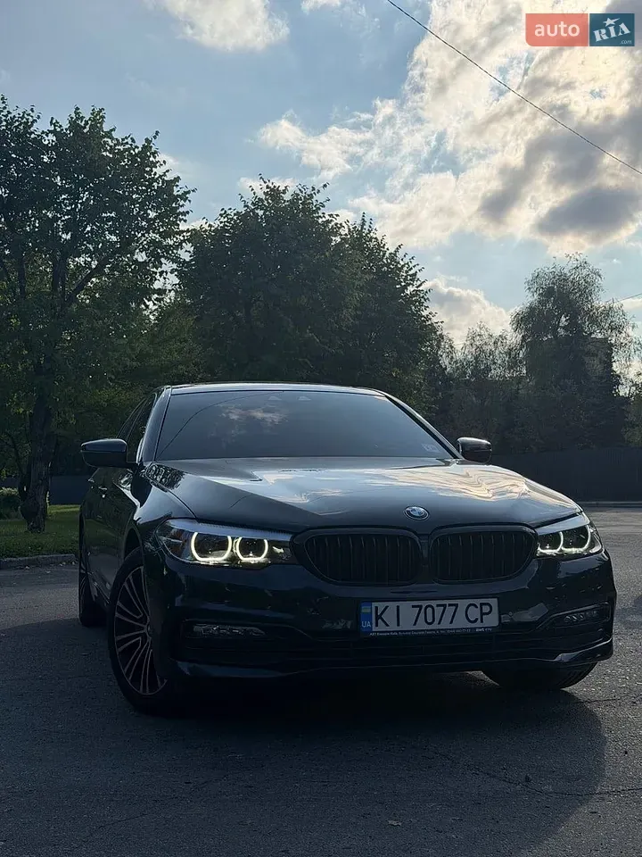 BMW 5 Series 2019 photo 5