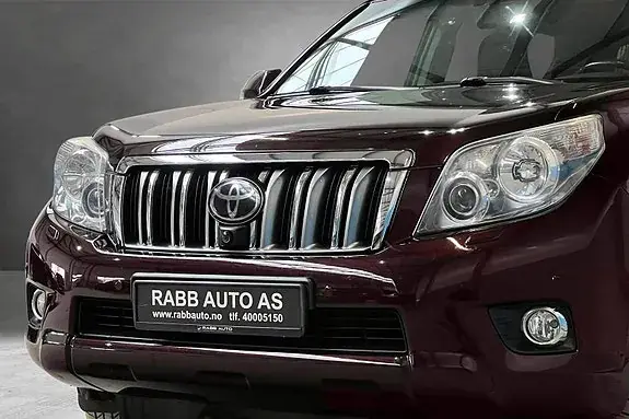 Toyota Land Cruiser 2011 photo 3