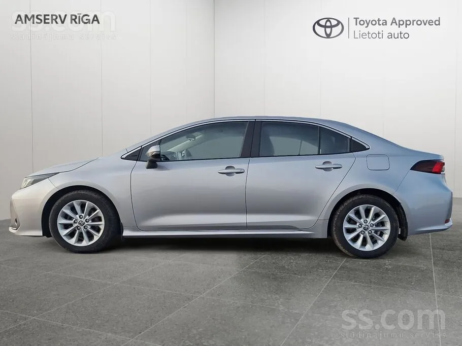 Toyota Corolla 2023 photo 3