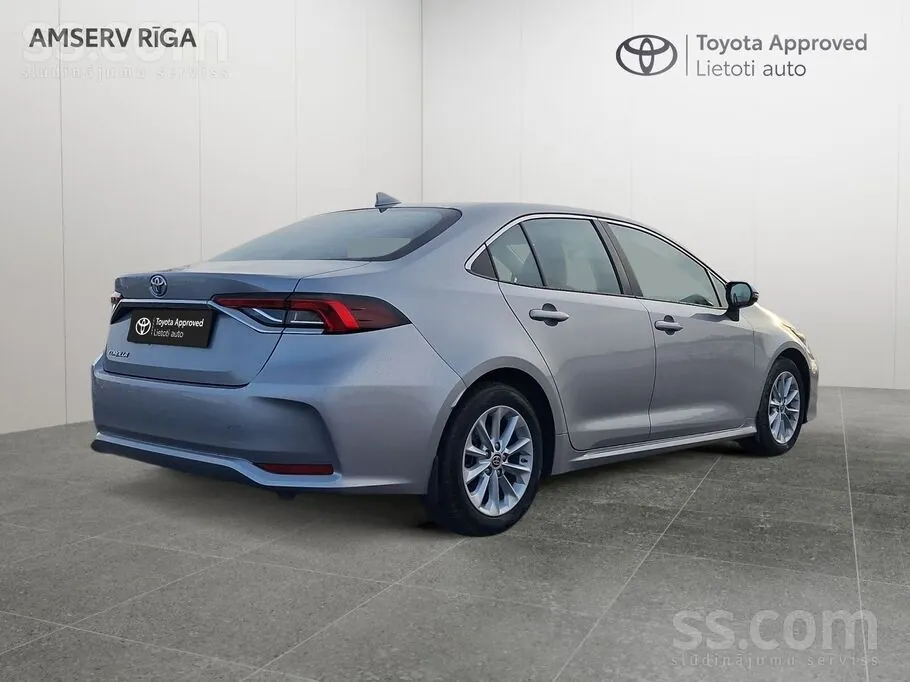 Toyota Corolla 2023 photo 2