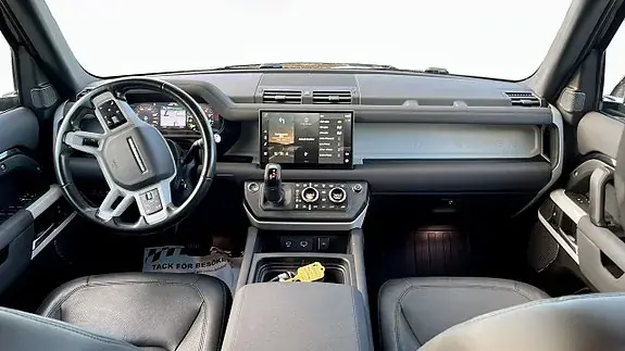 Land Rover Defender 110 2022 photo 4