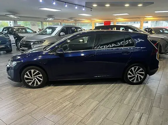 Volkswagen Golf Viii 2021 photo 3