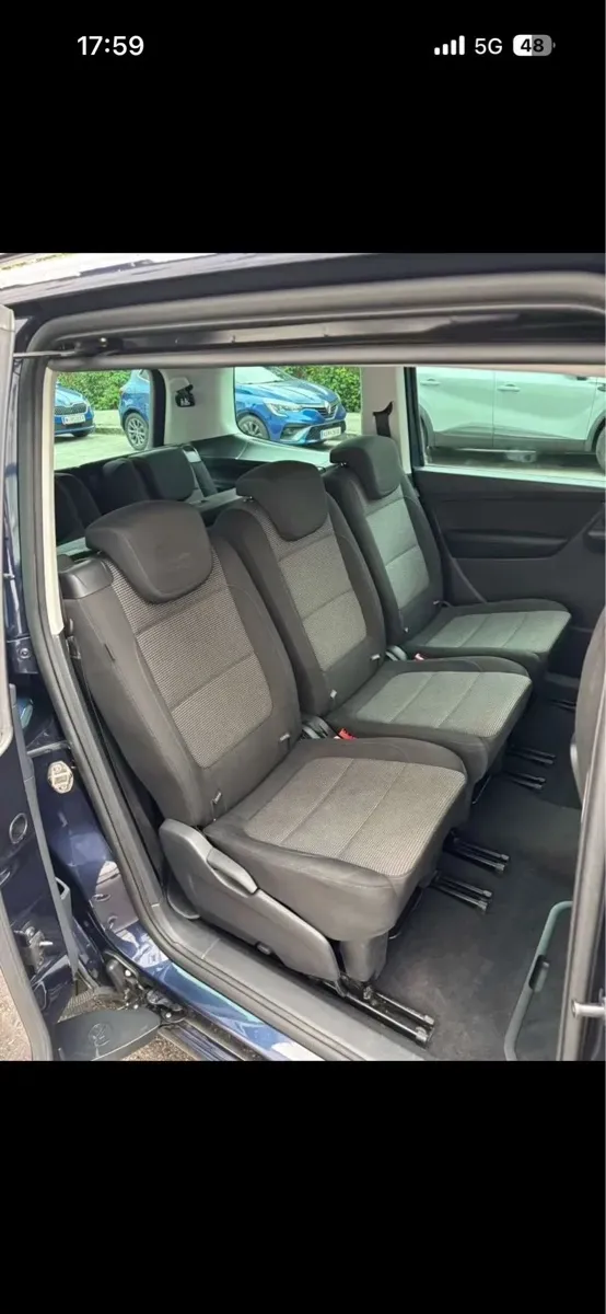 Volkswagen Sharan 2015 photo 2