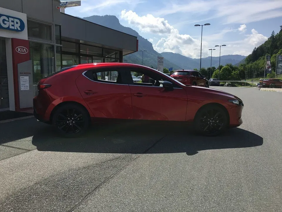 Mazda Mazda3 photo 3