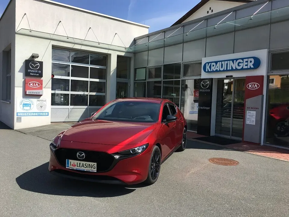 Mazda Mazda3 photo 2
