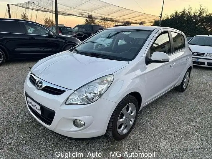 Hyundai I20 2011 photo 3