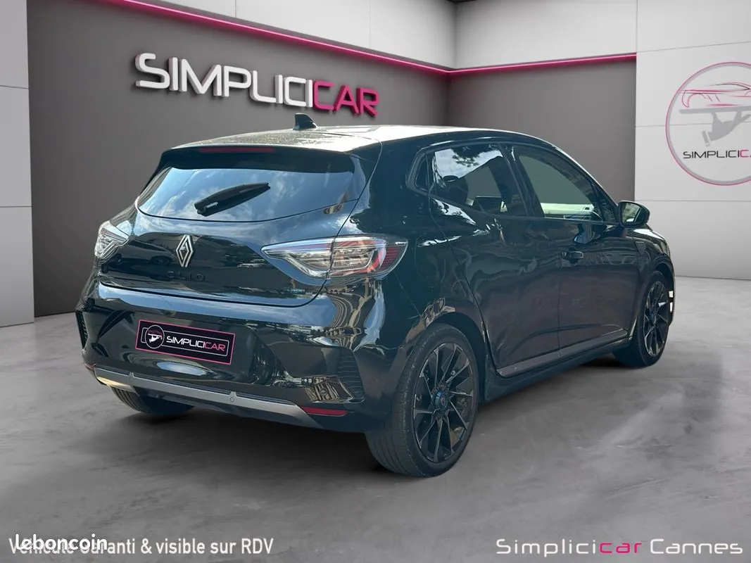 Renault Clio 2024 photo 3