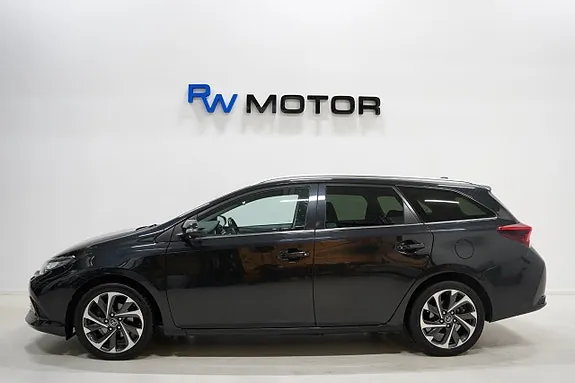 Toyota Auris 2016 photo 3