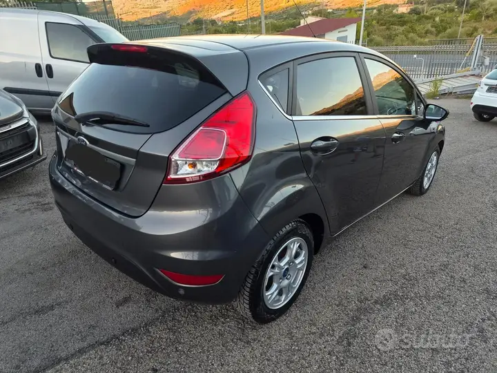 Ford Fiesta 2015 photo 3