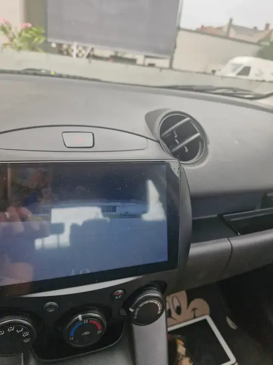 Mazda Mazda2 2008 photo 3