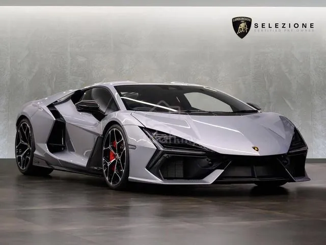 Lamborghini Revuelto