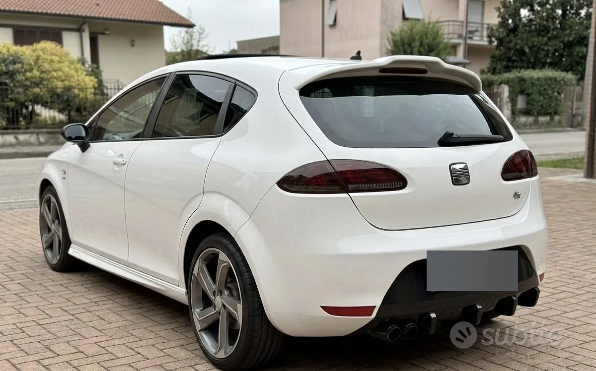 Seat Leon 2007 photo 2