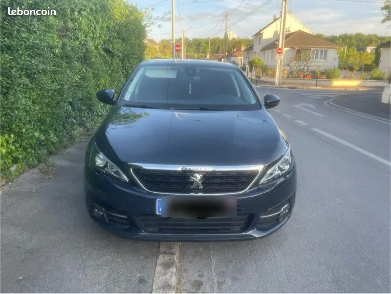 Peugeot 308 2018 photo 2