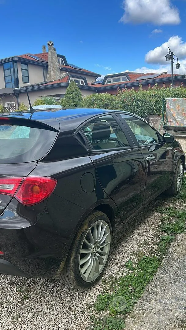 Alfa Romeo Giulietta 2018 photo 4