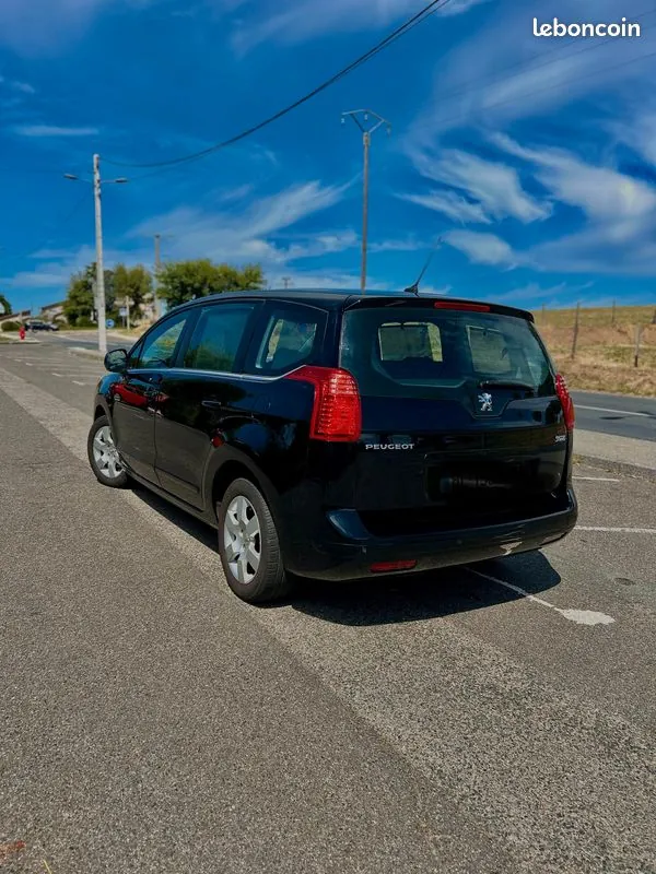 Peugeot 5008 2011 photo 3