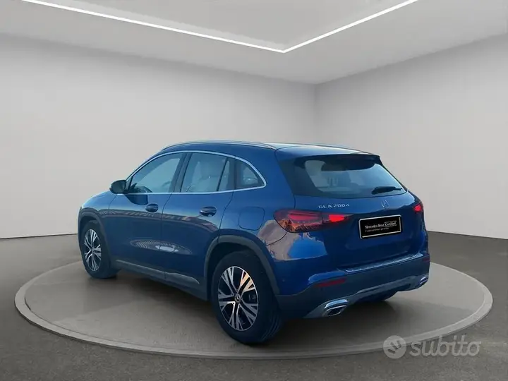 Mercedes-Benz Gla 2024 photo 2