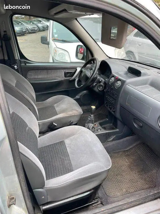 Citroen Berlingo 2004 photo 3