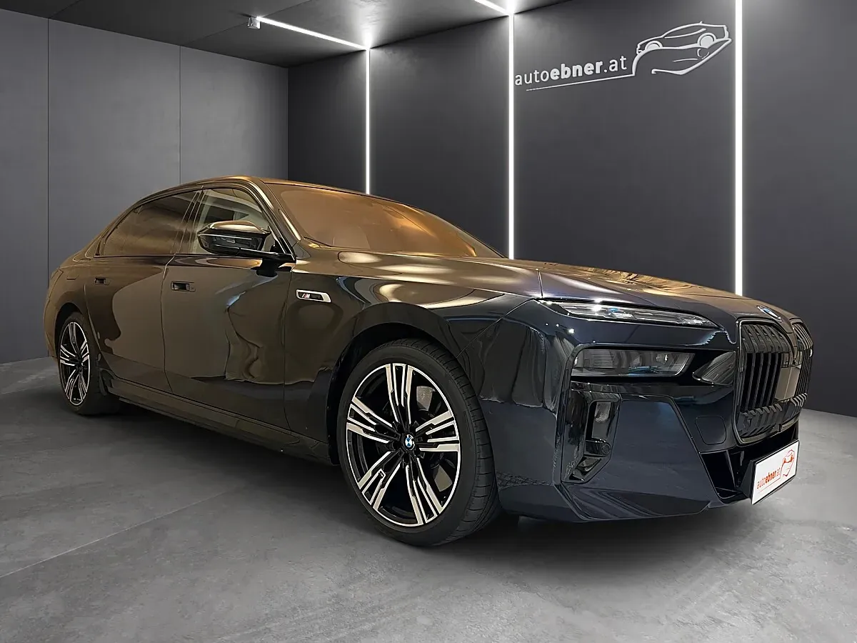 BMW 7 Series 2025 photo 3