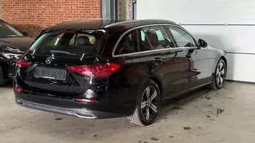 Mercedes-Benz C200 2025 photo 2