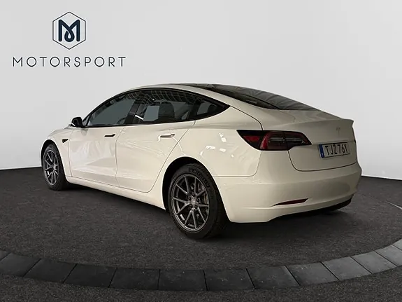 Tesla Model 3 2022 photo 5