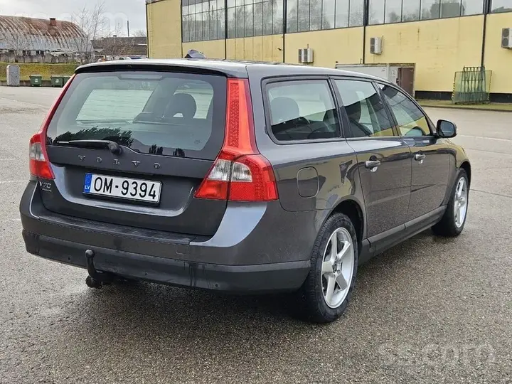 Volvo V70 2008 photo 4
