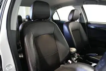 Mitsubishi Galant 2012 photo 4