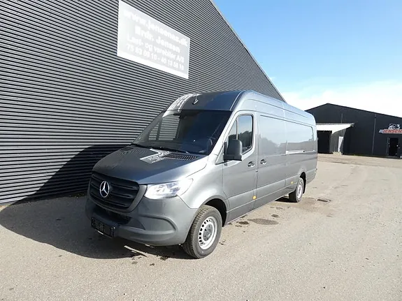 Mercedes-Benz Sprinter 317 2022 photo 2