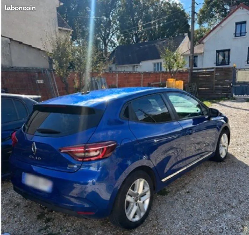 Renault Clio 2021 photo 2