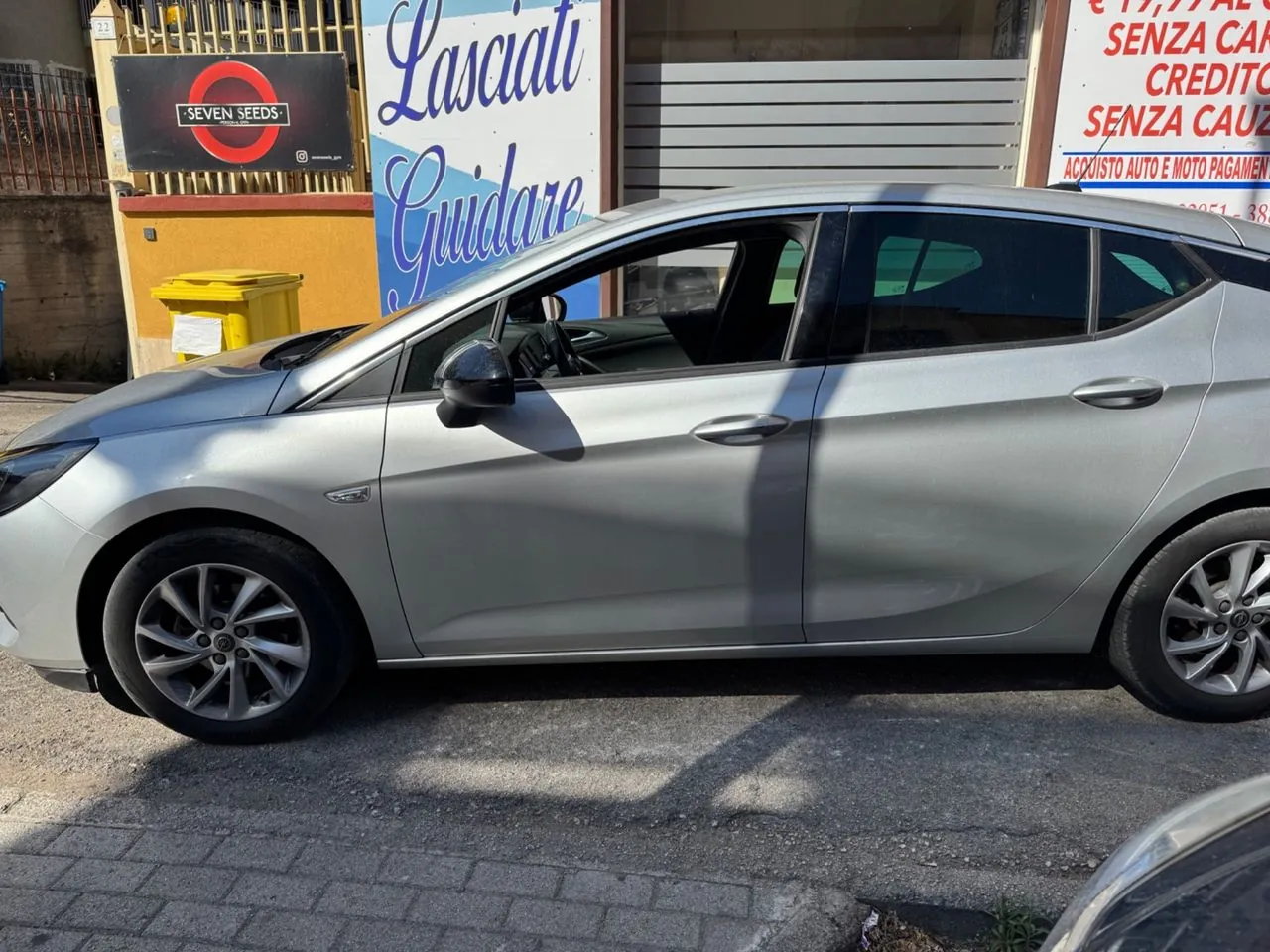 Opel Astra 2021 photo 3
