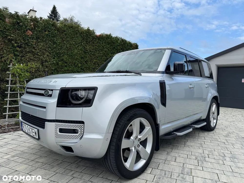 Land Rover Defender 2023 photo 2
