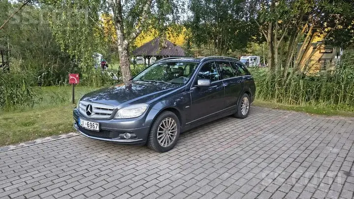 Mercedes-Benz C200