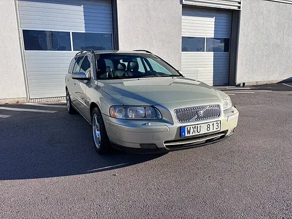 Volvo V70 2006 photo 2