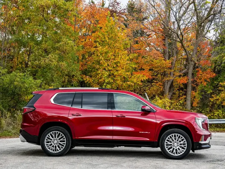 GMC Acadia 2026 photo 5