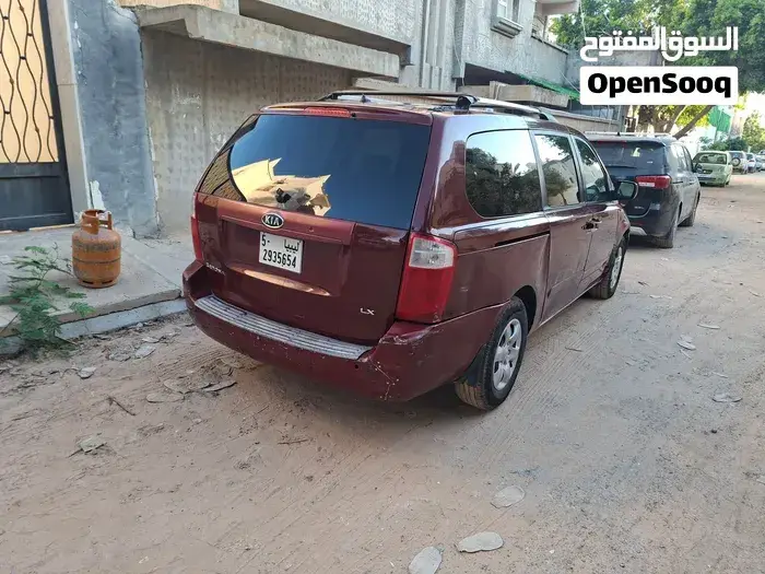 Kia Sedona 2008 photo 4