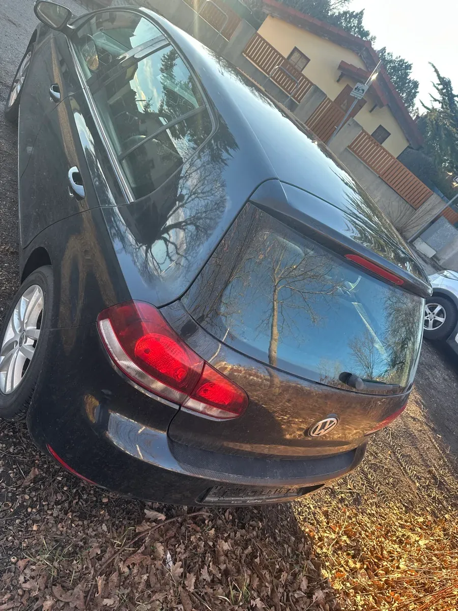 Volkswagen Golf 2009 photo 3