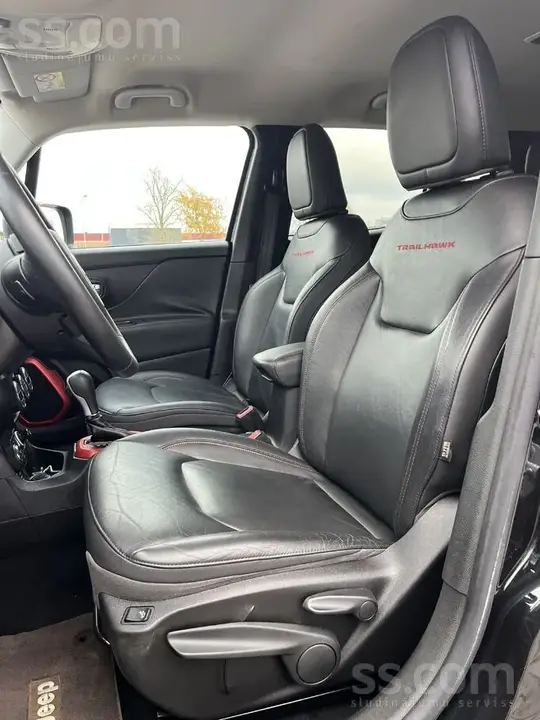 Jeep Renegade 2015 photo 5