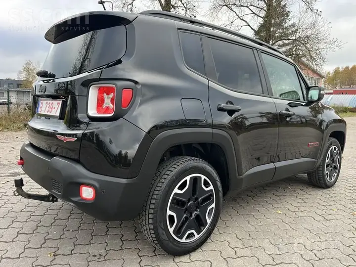 Jeep Renegade 2015 photo 2