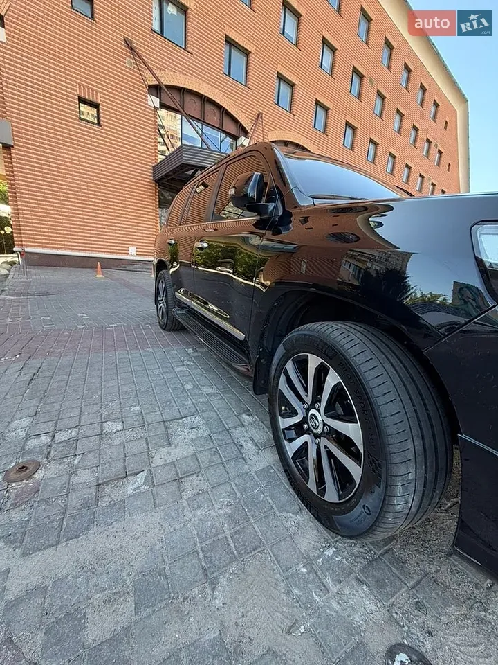 Toyota Land Cruiser 2019 photo 2