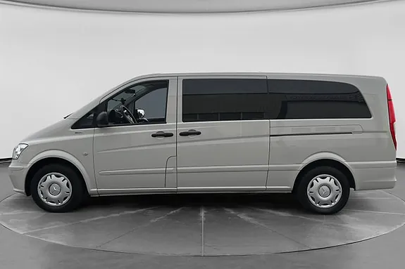 Mercedes-Benz Vito 113 2013 photo 2