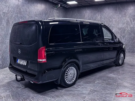 Mercedes-Benz V220 2016 photo 5